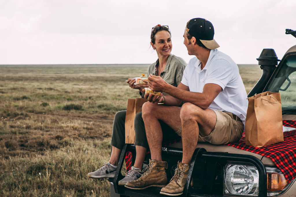 4-Day Experience Luxury Honeymoon Fly in Safari